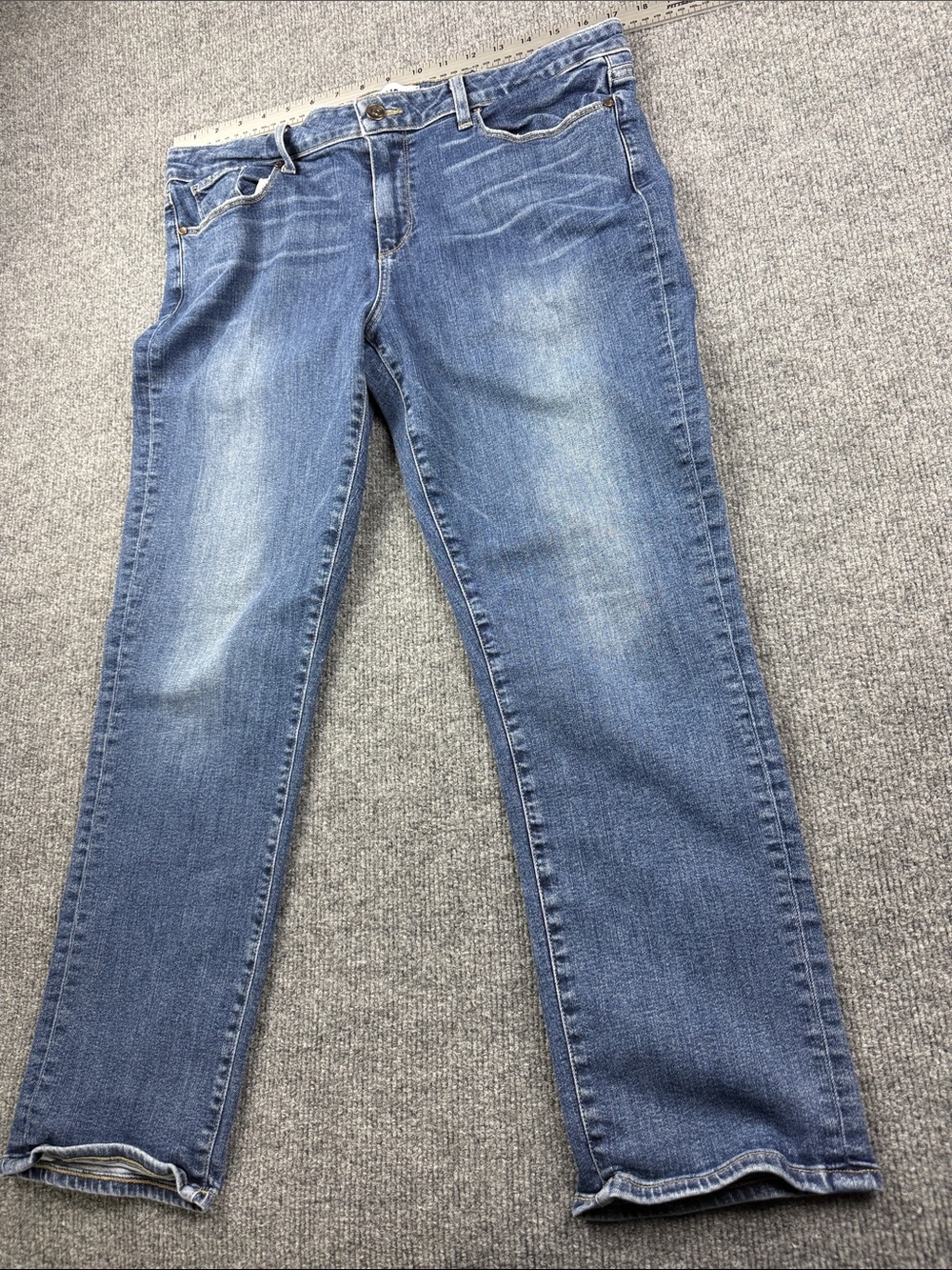 PAIGE Brigitte Mid Rise Boyfriend Cropped Dark Blue  Jeans, Size 31 - Picture 4 of 9